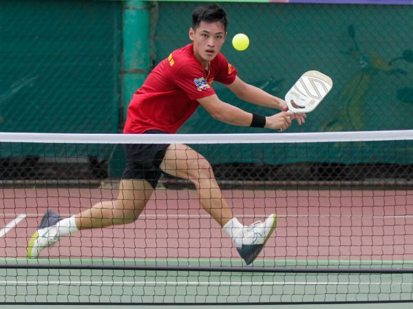 Giày pickleball Nike thời trang